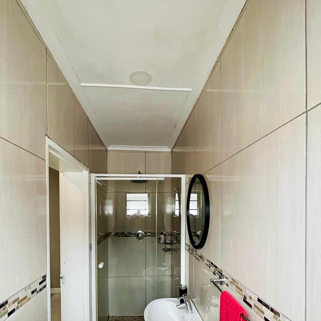 Hidden Bliss Guesthouse East London Quarto foto
